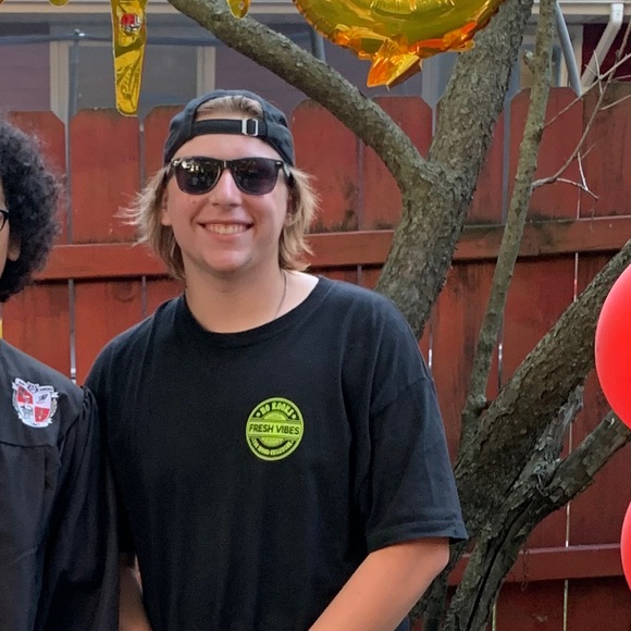 Meet your Posher, Chris - Picture 1 of 1